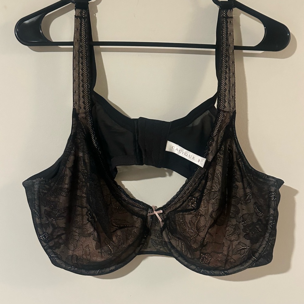 Cacique Black Lace Bra Underwire Size 44D